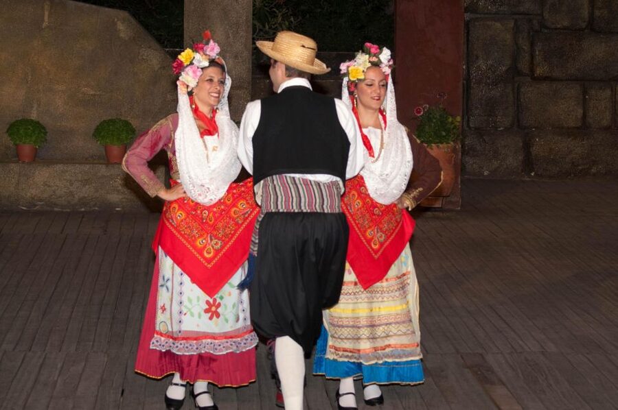 Athens: Dora Stratou Greek Dancing Show Experience - Your 90-Minute Plan: How the Evening Flows