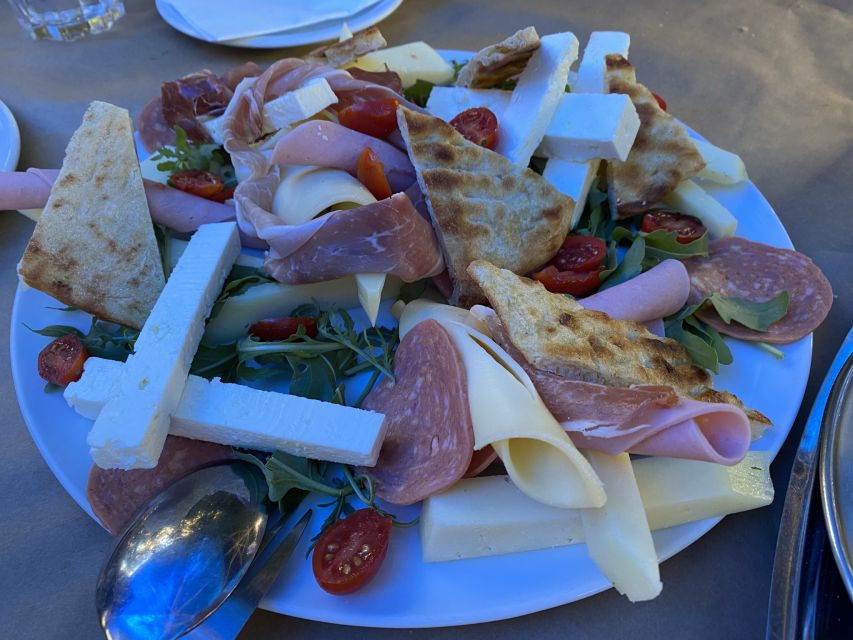 Athens: Eat like an Athenian Walking Tour - Meet Outside Starbucks, Then Get Oriented Fast