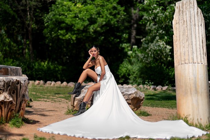 Athens: Flying Dress Photoshoot "Marilyn Package" - Picking Your Dress Catalog, Colors, and Fit