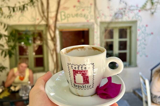 Athens Food Tour with 10+ Tastings of Greek Traditional Dishes - Stop 3: Hadrian-Era Roman Ruins and How Food Fits the City’s Timeline