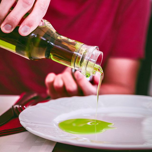 Athens Greek Food Experience - Syntagma Meeting Point and Staying Oriented