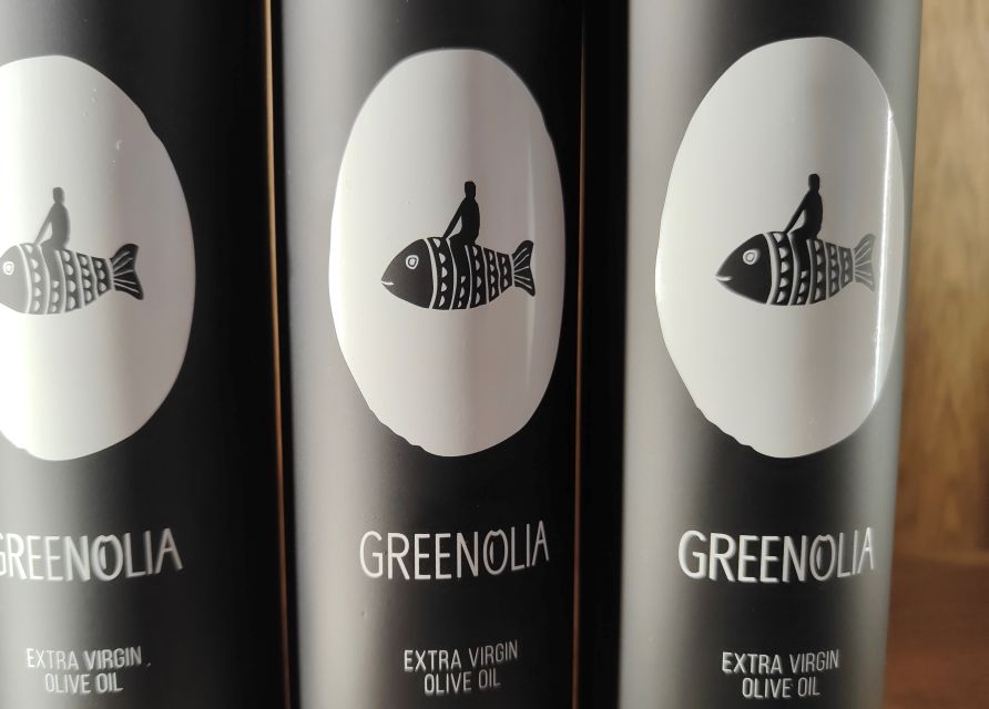 Athens: Greek Wine & Olive Oil Tasting at Brettos Plaka - What the Masterclass Teaches: Wine vs Olive Oil, and How Pairing Works