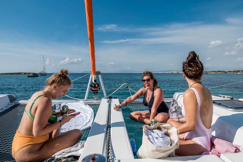 Athens: Half-Day Morning Catamaran Cruise with Meal & Drinks - What to pack for a comfortable, no-stress sea morning