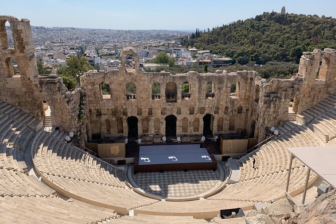 Athens Highlights from the Cruise Ship & Amazing Lunch Included - Plaka: Old Streets, Real Atmosphere, and a Drive-Through Note