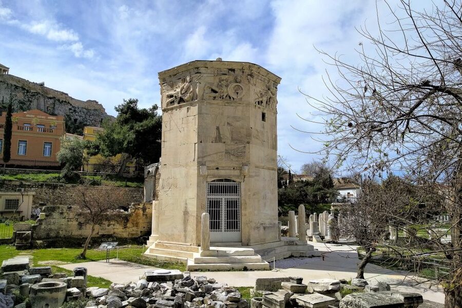 Athens Instagram Tour: The Most Scenic Spots - Presidential Palace and Zappio District: symmetry and architecture angles