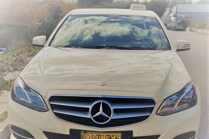 Athens International Airport PrivateTransfers - On the road: Wi-Fi, A/C, bottled water, and actual luggage help