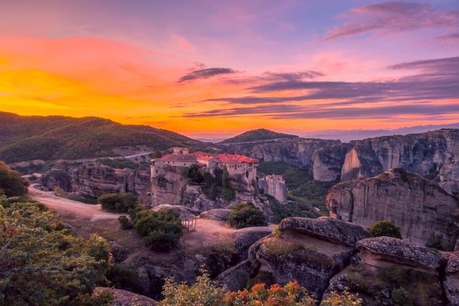 Athens: Meteora 2-Day Trip with Hotel, Sunset & Morning tour - Who Should Book This Meteora Trip, and Who Should Rethink It
