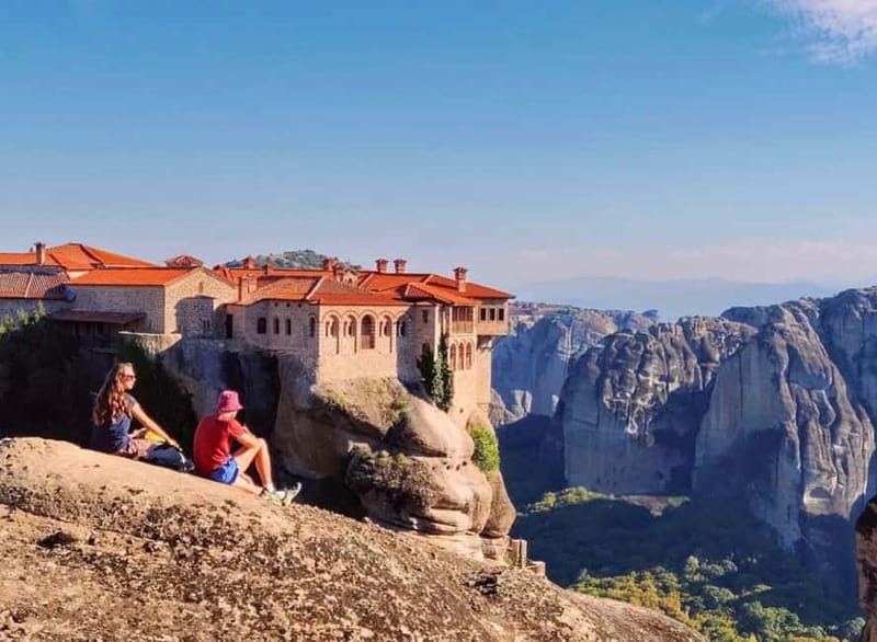 Athens: Meteora Day Trip in Spanish with Live Guide & Lunch - Lunch in Kalabaka (Optional): What You Should Expect
