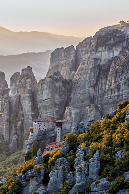 Athens: Meteora Day Trip with Audio Guide and Lunch Option - Lunch in Kalabaka: Free Food, Real Choices, No Extra Hassle