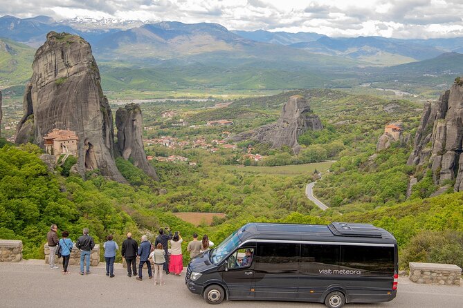 Athens: Meteora Monasteries, Caves & Coastal Stopovers with Lunch - Inside Meteora: Varlaam and the Big Rock Monasteries