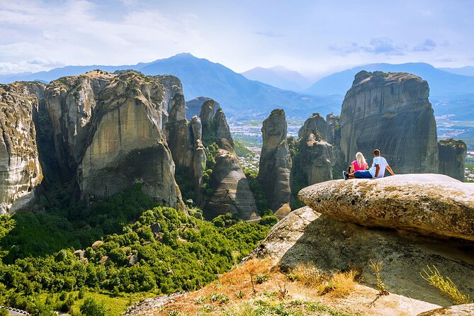 Athens: Meteora Monasteries Tour with Local Guide and Greek Lunch - Meteora Monasteries From Athens, What Makes This Day Trip Work