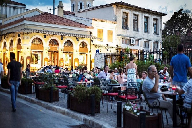 Athens Moonlight Waling Tour with Drinks and Meze Dishes - Stop 1, Syntagma Square: Starting in the Most Centered Part of Athens