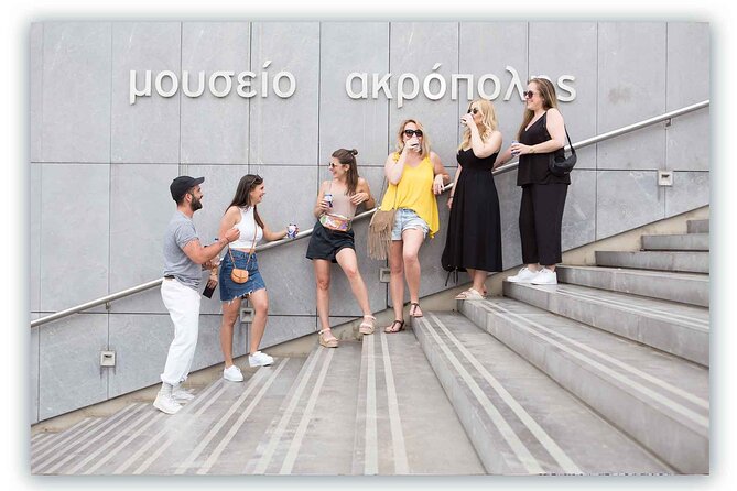 Athens Old City Private Photoshoot Tour/ 3hours - The photographer makes or breaks the result