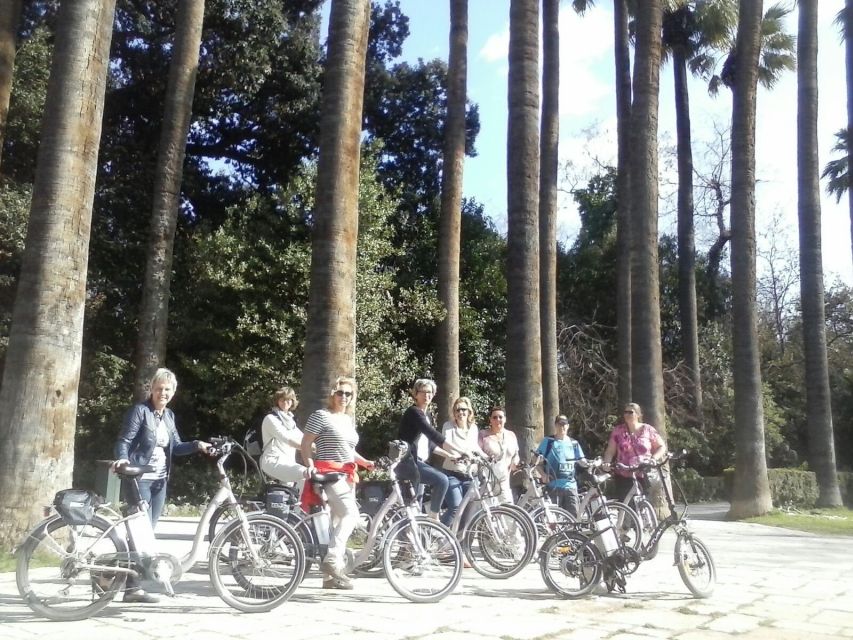 Athens: Old Town Electric Bike Tour with Local Mezes - E-bikes, helmets, and who should join (and who shouldn’t)