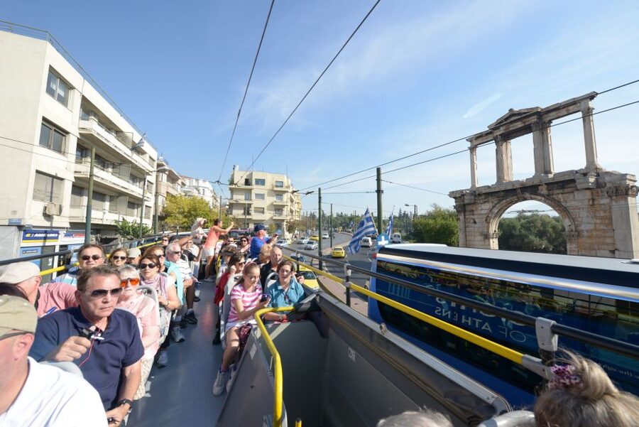 Athens, Piraeus, and Coastline: Blue Hop-On Hop-Off Bus - What this Athens, Piraeus, and Riviera bus ticket actually gives you