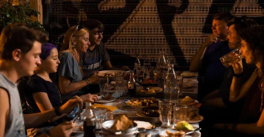 Athens: Private Evening City Walk & 4-Course Curated Dinner - Acropolis and Parthenon floodlit, why nighttime changes everything