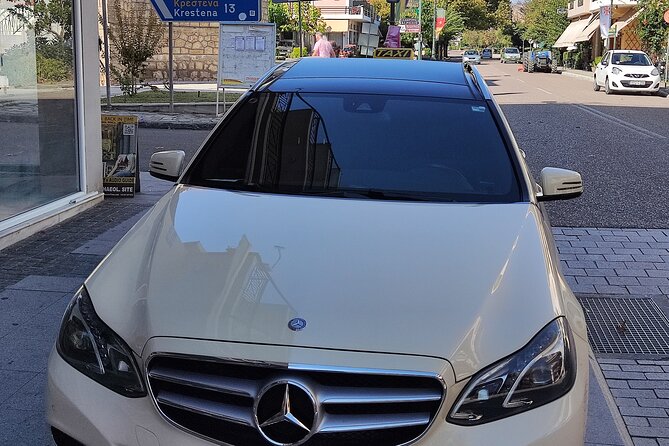 Athens Private Transfer Service: Athens Hotel To / From Piraeus Port - Luggage limits: 1 large and 1 small suitcase per person
