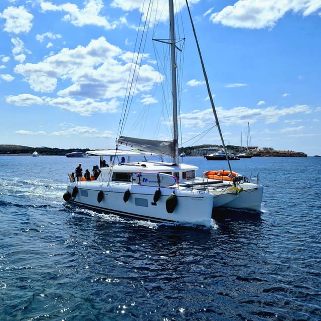 Athens: Riviera Catamaran Tour with Fresh Meal and Drinks - Boarding At Pier 7, Then Letting Athens Wait
