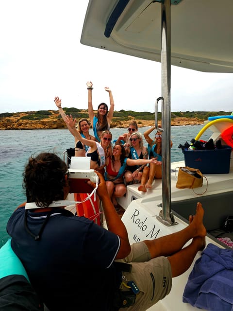 Athens: Riviera Catamaran Tour with Fresh Meal and Drinks - Vouliagmeni and Asteras Bay: Calm Water, Real Swim Time