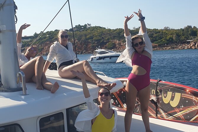 Athens Riviera Catamaran tour with fresh Meal Drinks and Swimming - Practical Tips for a Smooth Athens Riviera Sea Day