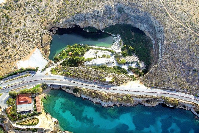 Athens Riviera: Poseidon Temple, Springs & Lake Vouliagmeni Tour - Athens Riviera pacing that actually feels like a day off