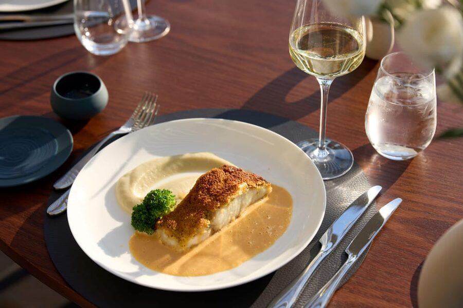 Athens: Rooftop Fine Dining at Whispers Restaurant - Drinks, Clothing, and Other Small Rules That Actually Matter