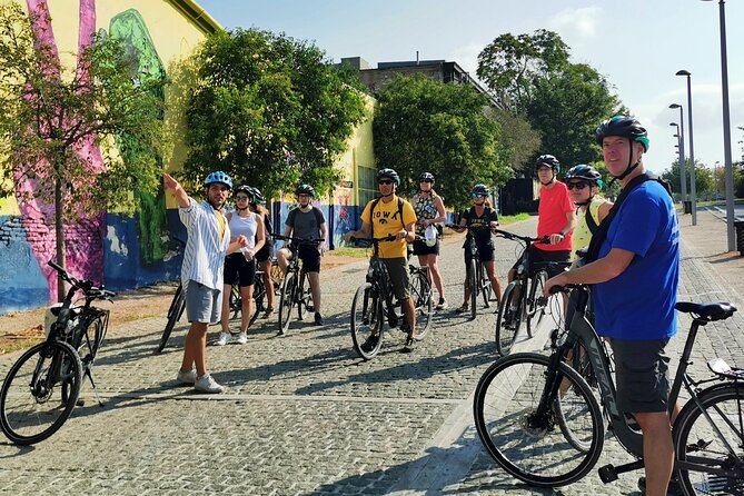 Athens Scenic Bike Tour with an Electric or a Regular Bike - How the Acropolis guided option changes things