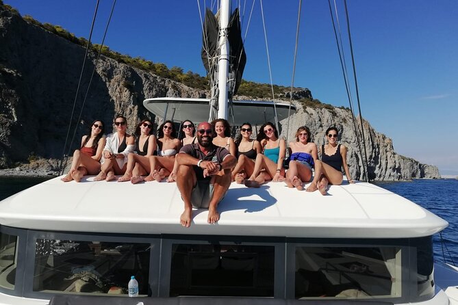 Athens Semi private Morning Catamaran cruise with meal & drinks - Snorkeling Gear Included, Plus a Crew Willing to Help You Find Good Water Moments
