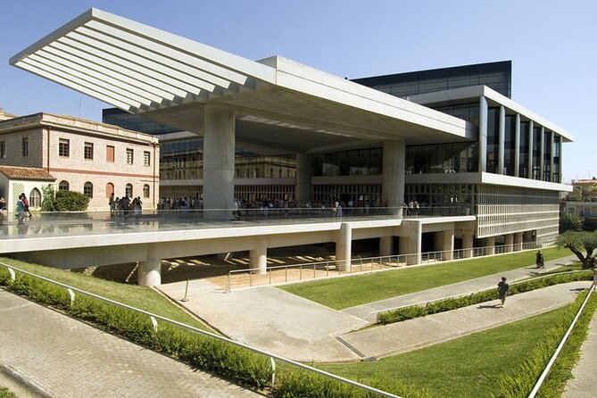 Athens sightseeing Spanish guided tour with Acropolis and museum - Panathenaic Stadium: A 15-Minute Time Capsule Stop