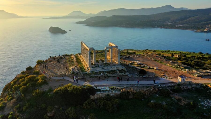 Athens: Sounio Poseidon Temple and Athenian Riviera Day Trip - Temple of Poseidon: how to use your hour on the cliff