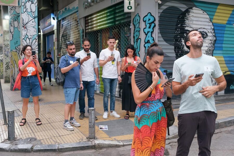 Athens: Street Art Treasure Hunt with Food Stop - Key things to know before you go