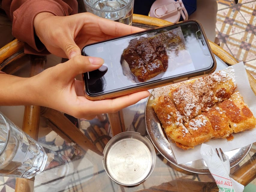 Athens: Street Art Treasure Hunt with Food Stop - Walking the Route, Stop by Stop