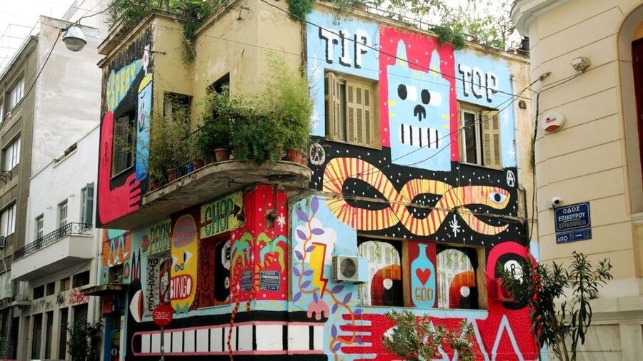Athens: Street Art Treasure Hunt with Food Stop - Who This Athens Street Art Game Fits Best