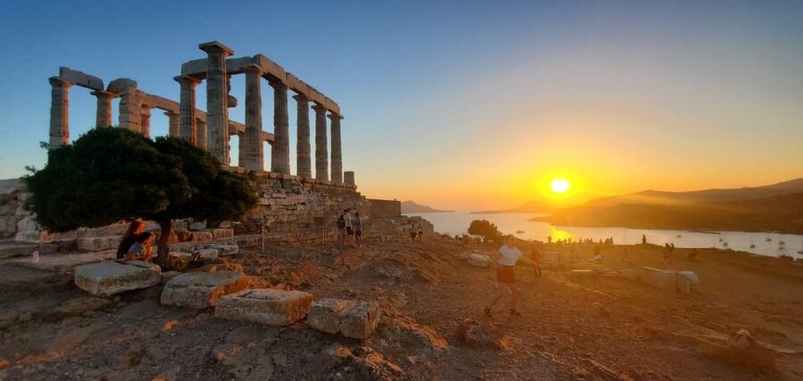 Athens: Temple of Poseidon and Cape Sounion Sunset Tour - What the private limousine van does for your comfort in 5 hours