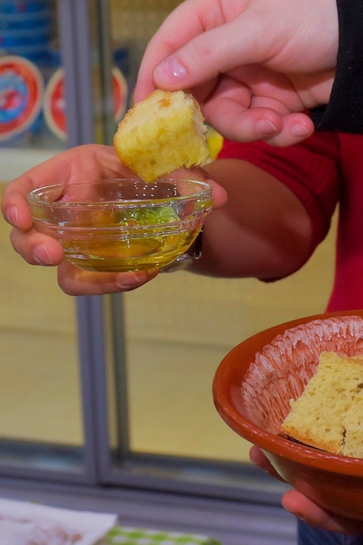 Athens: The Acropolis and Greek Food Private Guided Tour - Should you book the Athens Acropolis and Greek Food private tour?