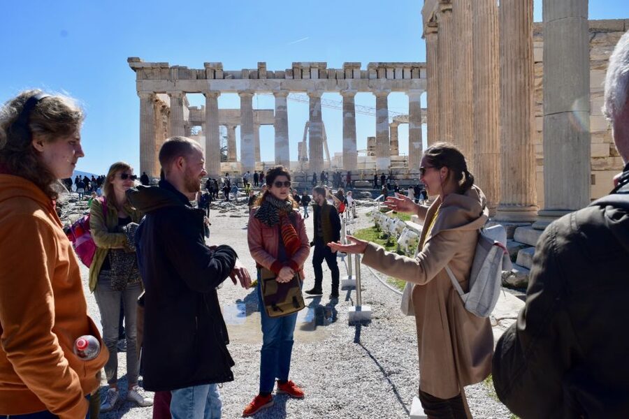 Athens: The Acropolis Guided Walking Tour in Dutch - Meeting at Acropoli Metro: start point that’s easy to find