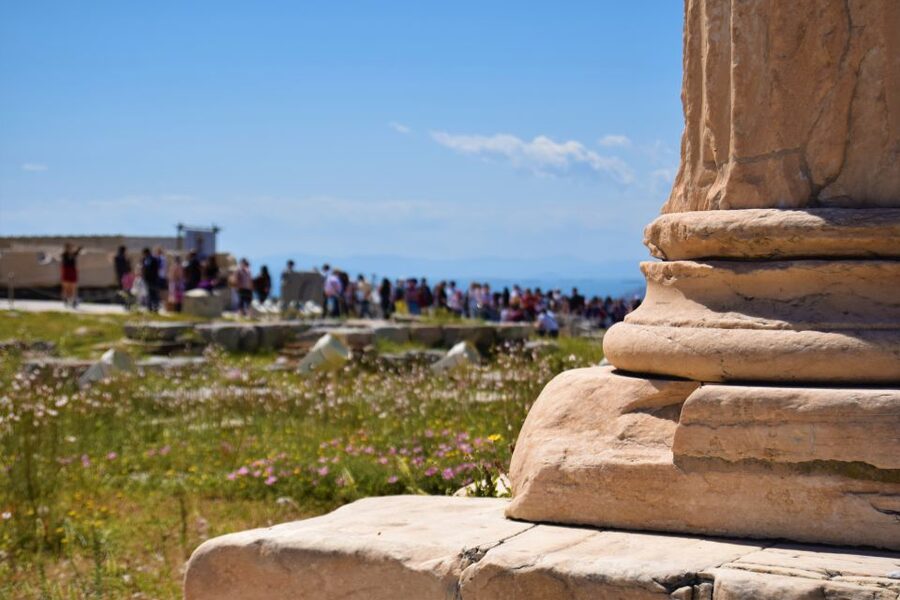 Athens: The Acropolis Guided Walking Tour in German - How the guide style affects your experience (and why Jessica matters)