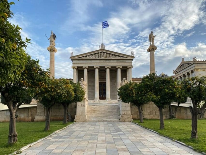 Athens: the Great Greek Philosophers Guided Tour in Spanish - The guide in Spanish: story, questions, and real engagement