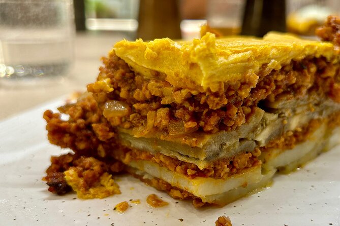 Athens: Traditional Vegan Cooking Class incl. Drinks - How the Class Runs, Two Teams and Lots of Doing