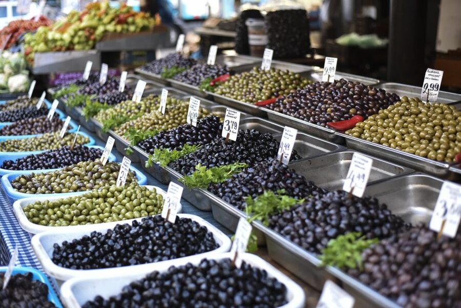 Athens: Ultimate Food Walking Tour with 15 Tastings - Vegetarian and gluten-free: what you can count on