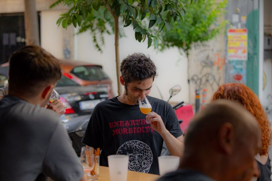 Athens: Walk and Beer Tasting - Strange Brew Taproom & Bottleshop: Four Beers, Pairing Lessons, Real Snack Logic