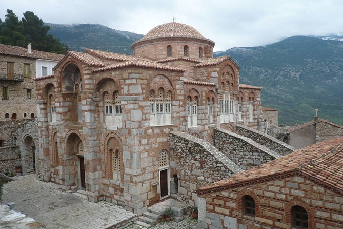 Award-Winning 2-Day Private Delphi & Meteora Tour - Thermopylae stop: Leonidas as a quick bookend