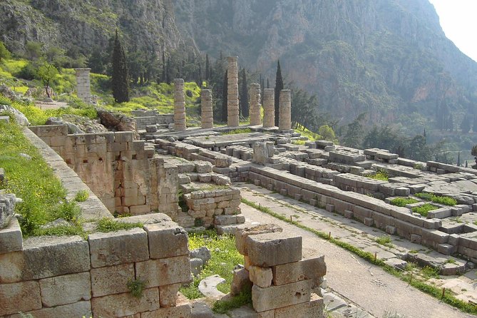 Award-Winning 2-Day Private Delphi & Meteora Tour - The private-driver advantage, and why guides change the feel