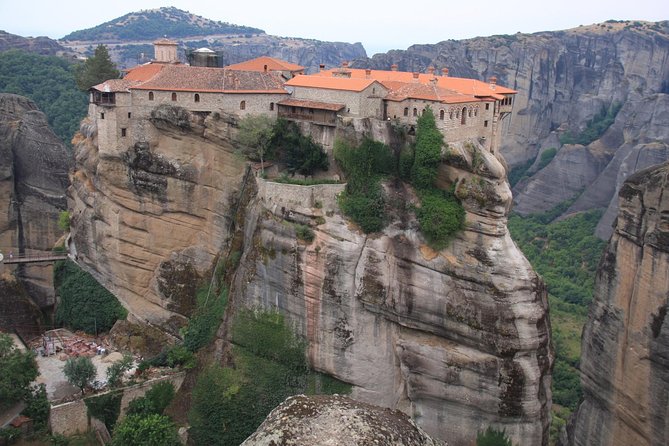 Award-Winning 2-Day Private Delphi & Meteora Tour - Day 1 in Delphi: Castalia Spring, Apollo, and museum masterpieces