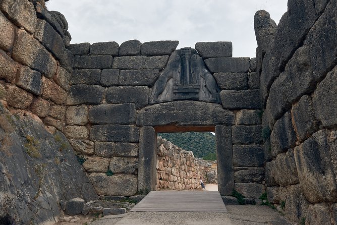 Best of Greece: 7-Day Tour to Real Greece of the Peloponnese, Delphi and Meteora - Why this tour feels like real Greece, not a stamp-collecting week