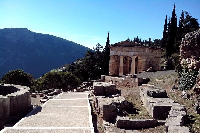 BEST PRIVATE TOUR TO DELPHI: Delphi Arachova Hosios Monastary - Hosios Loukas Monastery, UNESCO and Still Easy to Enjoy