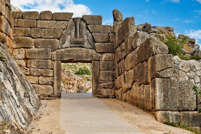 Blue Lake, Sanctuary of Hera, Mycenae, Ancient Corinth, Canal - The Treasury of Atreus and the museum stop that turns gold into a real story