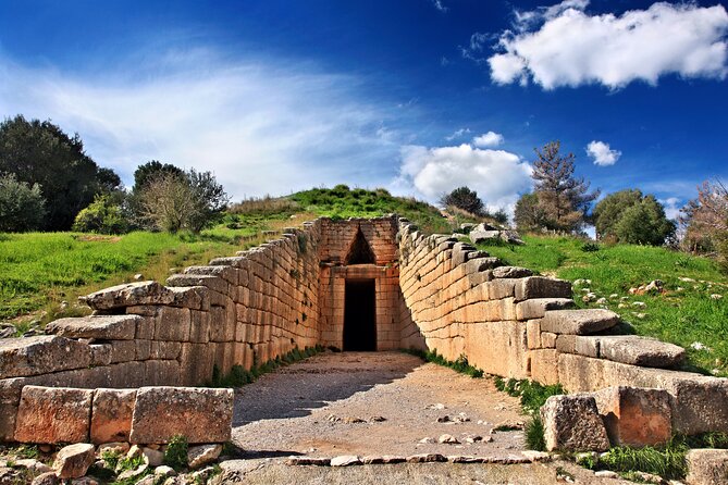 Classical Greece 3-Day Tour: Epidaurus, Mycenae, Olympia and Delphi from Athens - Day 1: from the Corinth Canal photo stop to Epidaurus and Mycenae walls