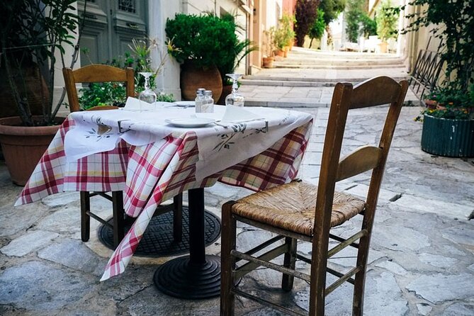 Culinary Backstreets of Plaka - Athens Food Tour - What You Actually Taste: Olive Oil, Coffee, and Classic Comfort Food