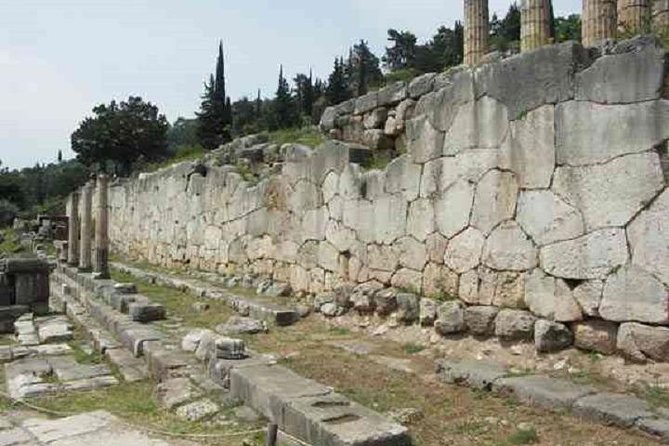 Delphi and Hosios Loukas Monastery Full Day Private Tour - Key Things to Know Before You Go